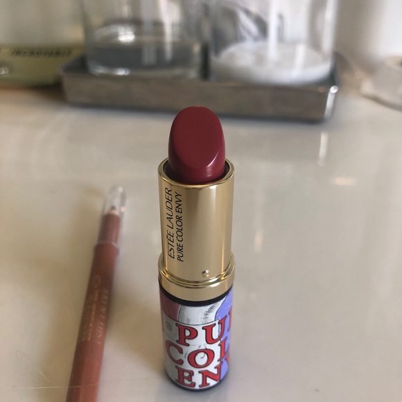 Estee Lauder Other - Estée Lauder lipstick and lip pencil